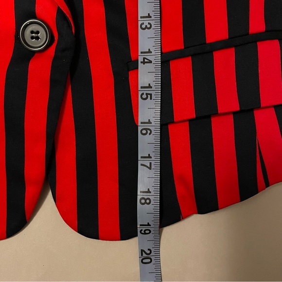 3/$15 Women's Red & Black stripe Lined Blazer, Cropped Coat, Jacket, Never Worn - Picture 7 of 7